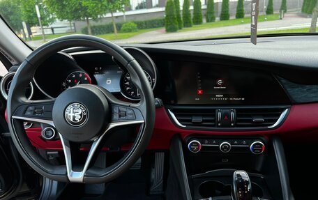 Alfa Romeo Giulia II, 2019 год, 1 750 000 рублей, 10 фотография