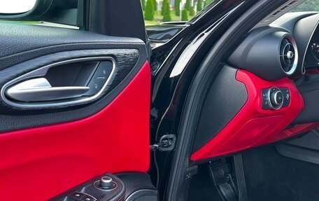 Alfa Romeo Giulia II, 2019 год, 1 750 000 рублей, 13 фотография