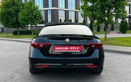 Alfa Romeo Giulia II, 2019 год, 1 750 000 рублей, 7 фотография