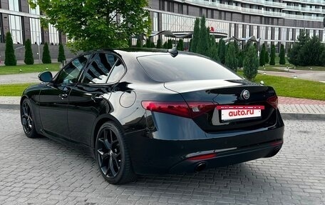 Alfa Romeo Giulia II, 2019 год, 1 750 000 рублей, 8 фотография
