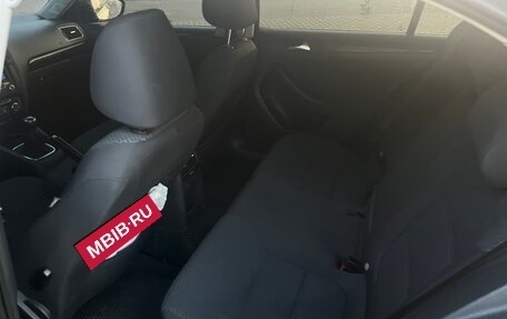 Volkswagen Jetta VI, 2011 год, 850 000 рублей, 8 фотография