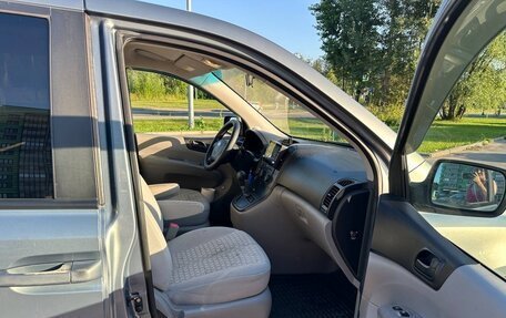 KIA Carnival III, 2009 год, 890 000 рублей, 7 фотография