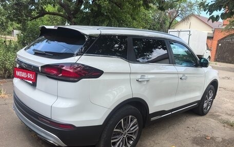 Geely Atlas, 2023 год, 2 100 000 рублей, 3 фотография