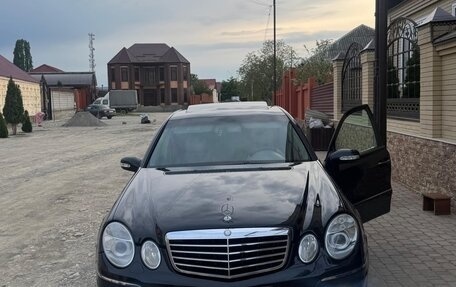 Mercedes-Benz E-Класс, 2004 год, 930 000 рублей, 3 фотография