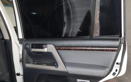 Toyota Land Cruiser 200, 2010 год, 3 100 000 рублей, 6 фотография
