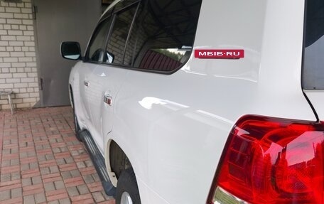 Toyota Land Cruiser 200, 2010 год, 3 100 000 рублей, 20 фотография