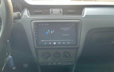 Skoda Rapid I, 2015 год, 860 000 рублей, 17 фотография