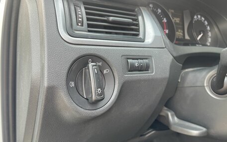 Skoda Rapid I, 2015 год, 860 000 рублей, 19 фотография