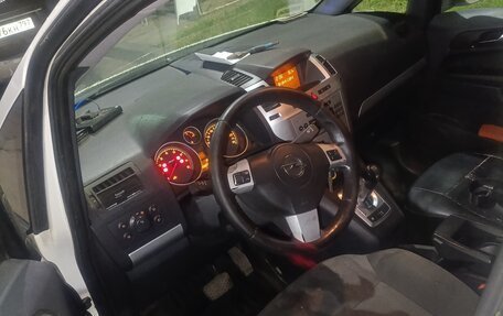 Opel Zafira B, 2012 год, 350 000 рублей, 4 фотография