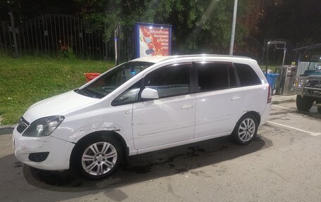 Opel Zafira B, 2012 год, 350 000 рублей, 12 фотография