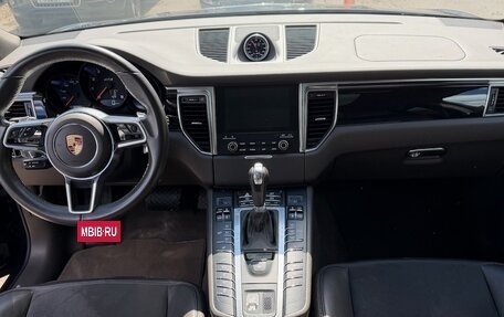 Porsche Macan I рестайлинг, 2016 год, 4 300 000 рублей, 3 фотография