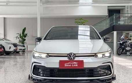 Volkswagen Golf VIII, 2023 год, 2 199 999 рублей, 2 фотография
