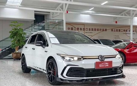 Volkswagen Golf VIII, 2023 год, 2 199 999 рублей, 3 фотография