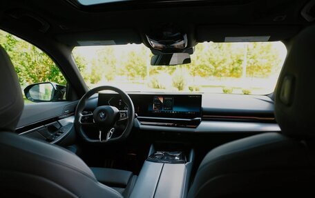 BMW 5 серия, 2024 год, 7 498 000 рублей, 21 фотография