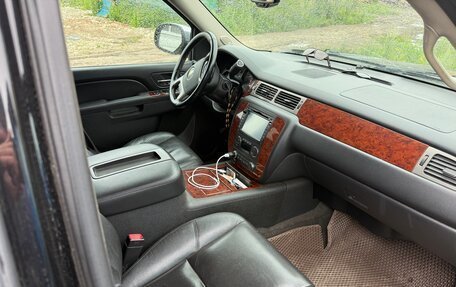 Chevrolet Tahoe III, 2012 год, 2 750 000 рублей, 4 фотография