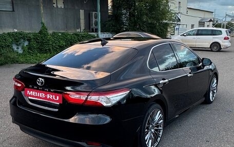 Toyota Camry, 2018 год, 2 450 000 рублей, 5 фотография