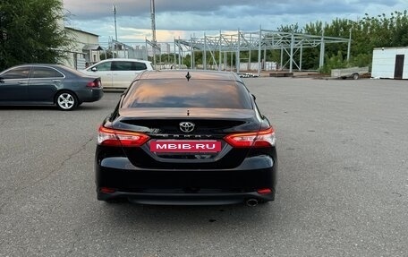 Toyota Camry, 2018 год, 2 450 000 рублей, 9 фотография