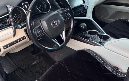Toyota Camry, 2018 год, 2 450 000 рублей, 12 фотография