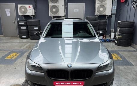 BMW 5 серия, 2011 год, 1 800 000 рублей, 3 фотография