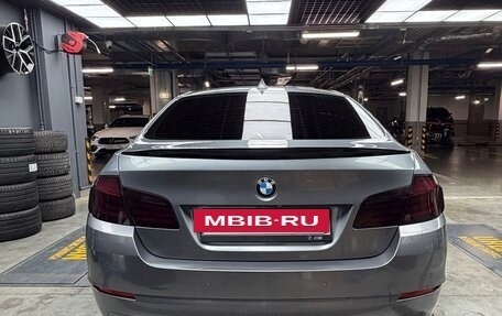 BMW 5 серия, 2011 год, 1 800 000 рублей, 8 фотография