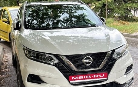 Nissan Qashqai, 2021 год, 2 300 000 рублей, 2 фотография