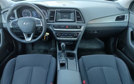 Hyundai Sonata VII, 2019 год, 1 810 000 рублей, 10 фотография