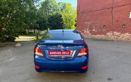 Hyundai Solaris II рестайлинг, 2013 год, 900 000 рублей, 3 фотография