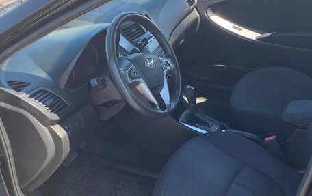 Hyundai Solaris II рестайлинг, 2015 год, 875 000 рублей, 9 фотография