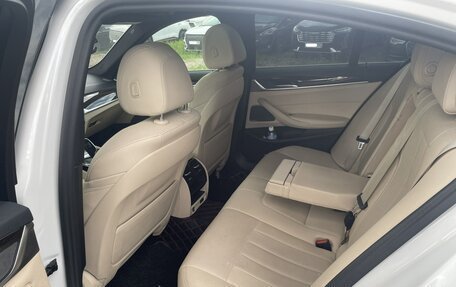 BMW 5 серия, 2022 год, 3 950 000 рублей, 10 фотография