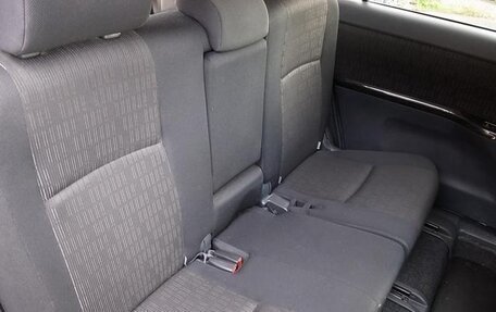 Toyota ISis I, 2015 год, 1 047 000 рублей, 11 фотография