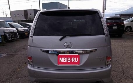 Toyota ISis I, 2015 год, 1 047 000 рублей, 6 фотография