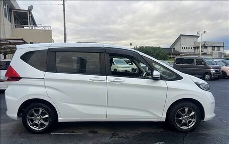 Honda Freed II, 2019 год, 1 170 000 рублей, 3 фотография