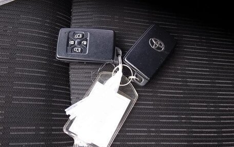 Toyota ISis I, 2015 год, 1 047 000 рублей, 18 фотография