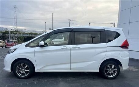 Honda Freed II, 2019 год, 1 170 000 рублей, 7 фотография