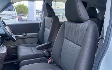 Honda Freed II, 2019 год, 1 170 000 рублей, 10 фотография