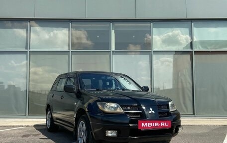 Mitsubishi Outlander III рестайлинг 3, 2004 год, 299 000 рублей, 2 фотография