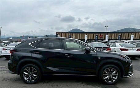 Lexus NX, 2021 год, 2 600 000 рублей, 7 фотография