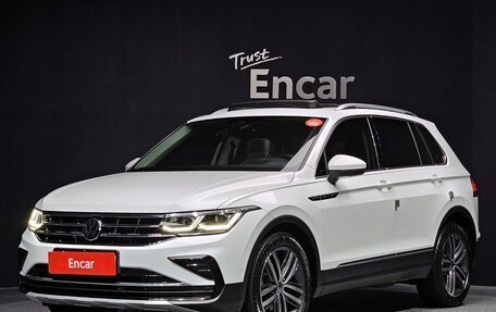 Volkswagen Tiguan II, 2023 год, 3 425 000 рублей, 1 фотография