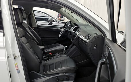 Volkswagen Tiguan II, 2023 год, 3 425 000 рублей, 10 фотография
