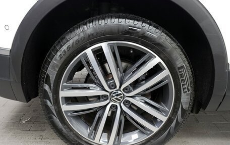 Volkswagen Tiguan II, 2023 год, 3 425 000 рублей, 19 фотография