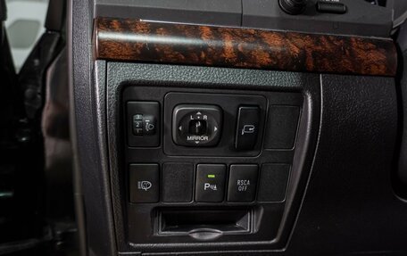 Toyota Land Cruiser 200, 2011 год, 3 699 000 рублей, 24 фотография