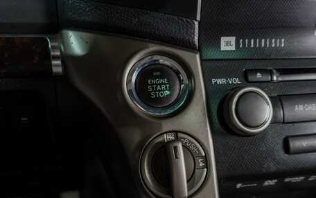 Toyota Land Cruiser 200, 2011 год, 3 699 000 рублей, 32 фотография