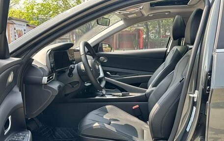 Hyundai Elantra, 2022 год, 1 350 000 рублей, 9 фотография