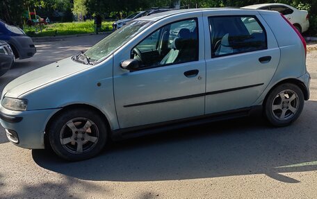 Fiat Punto III Punto Evo рестайлинг, 2002 год, 235 000 рублей, 3 фотография