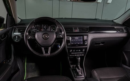 Skoda Rapid I, 2017 год, 1 399 000 рублей, 6 фотография