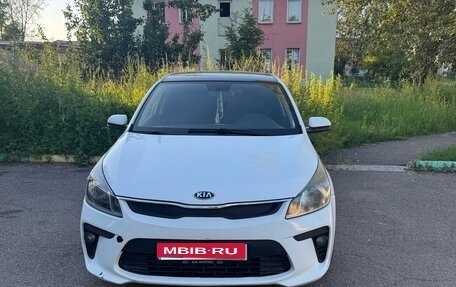 KIA Rio IV, 2017 год, 900 000 рублей, 1 фотография