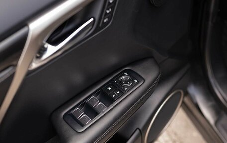 Lexus RX IV рестайлинг, 2018 год, 4 250 000 рублей, 18 фотография