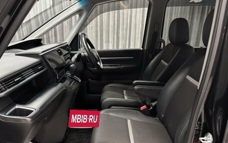 Honda Stepwgn IV, 2017 год, 2 099 000 рублей, 12 фотография