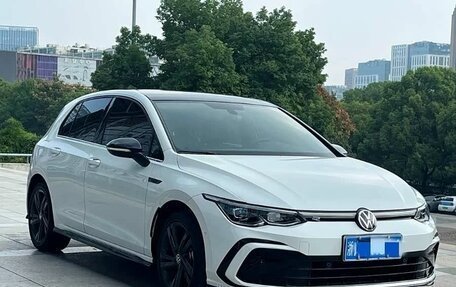 Volkswagen Golf VIII, 2022 год, 1 530 000 рублей, 3 фотография