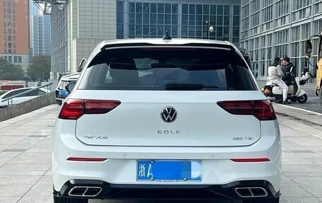 Volkswagen Golf VIII, 2022 год, 1 530 000 рублей, 5 фотография